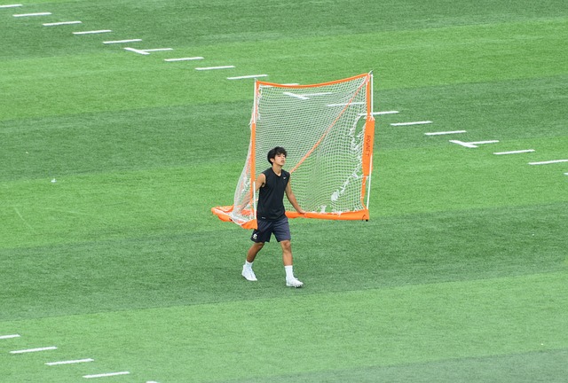 在他眼里